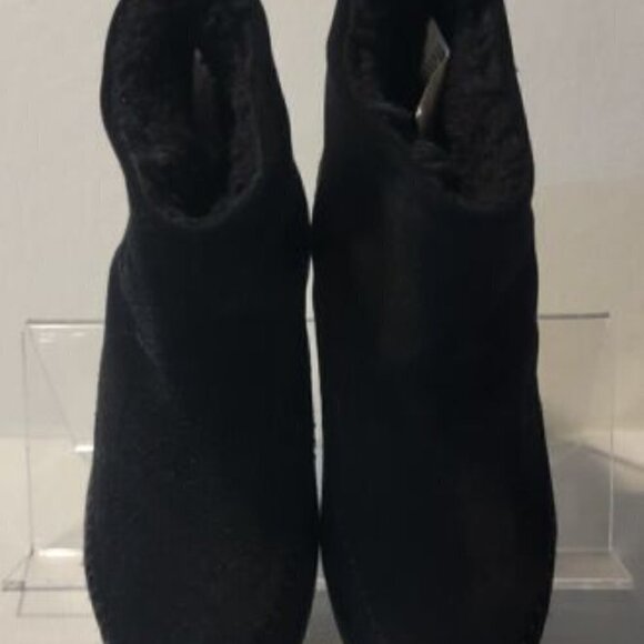Steve Madden Tommy Black Suede Wool Lining Booties - Picture 10 of 11